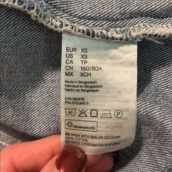 H&M Cropped Denim Jacket - Picture 8 of 12